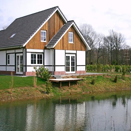 Half-timbered house with dishwasher Villa Susteren Exterior photo