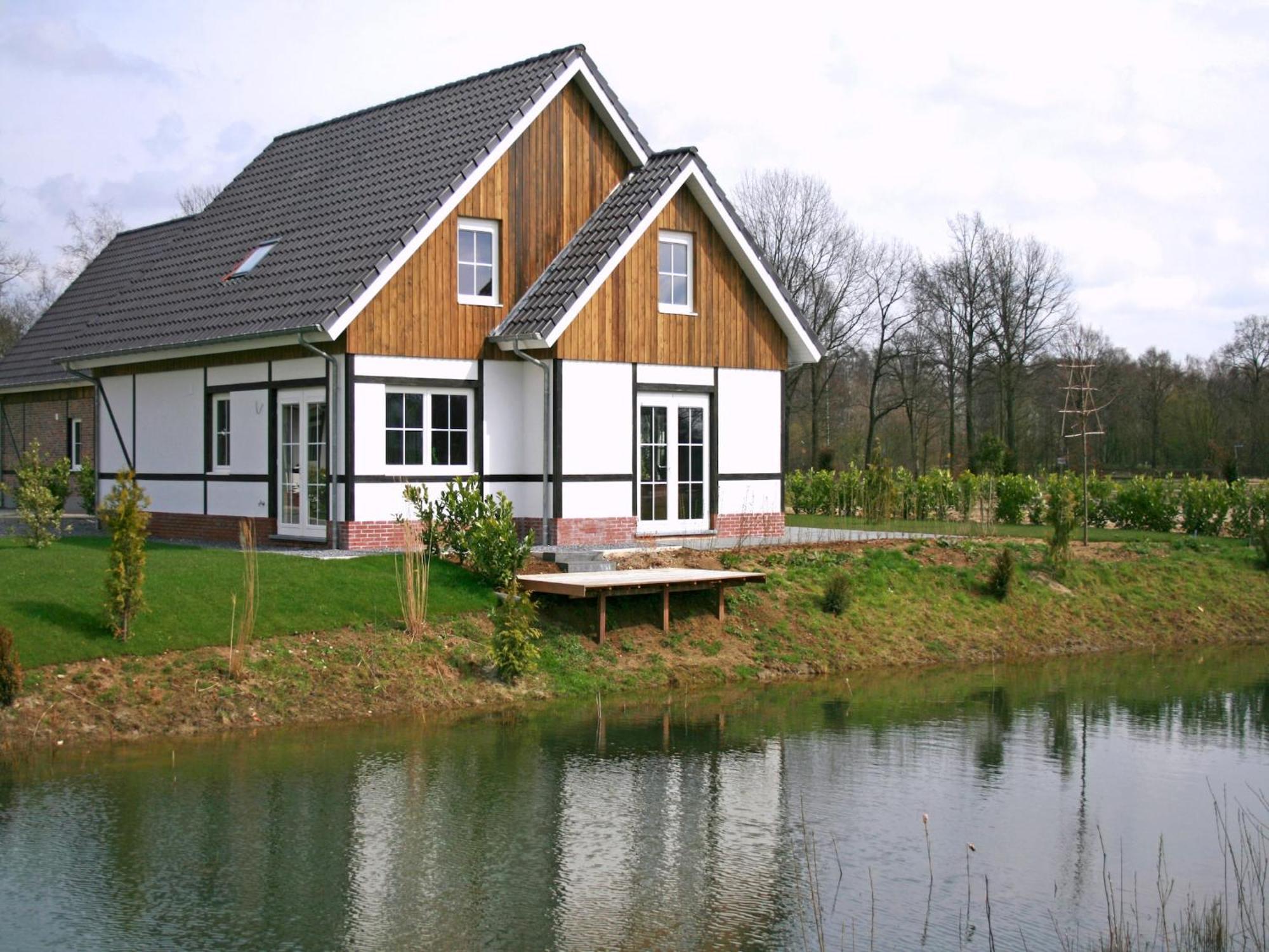 Half-timbered house with dishwasher Villa Susteren Exterior photo